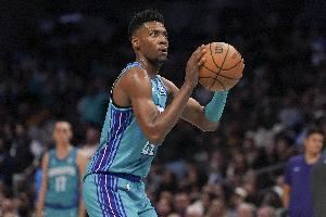 上赛季场均21分!米勒:腕伤已经恢复90-95% 期待揭幕战重返赛场